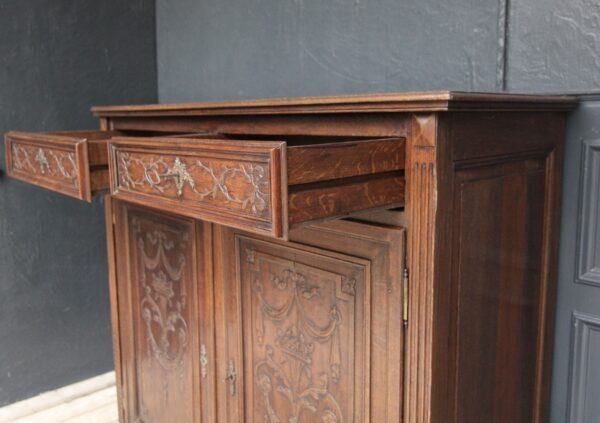 19th Century Louis XVI Style Oak Cabinet – Bild 10