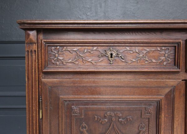 19th Century Louis XVI Style Oak Cabinet – Bild 25