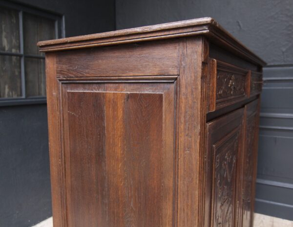 19th Century Louis XVI Style Oak Cabinet – Bild 37