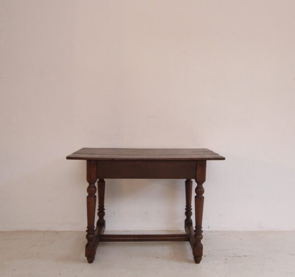 19th Century Rustic Oak Side Table or Serving Table – Bild 3