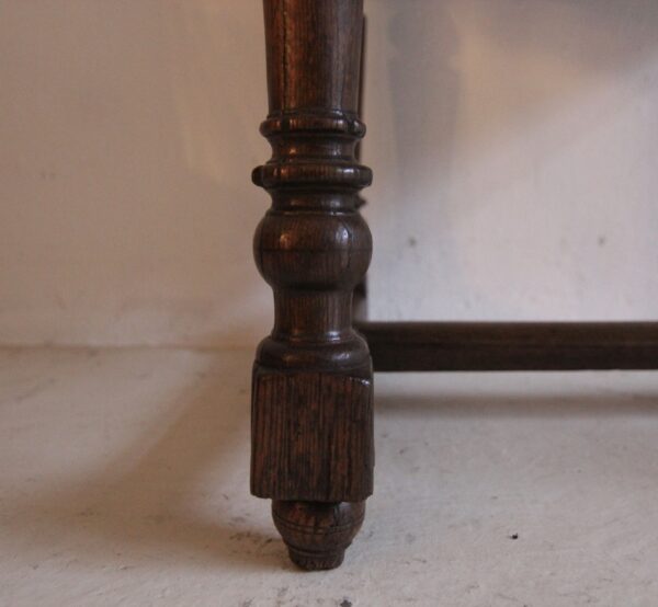 19th Century Rustic Oak Side Table or Serving Table – Bild 14