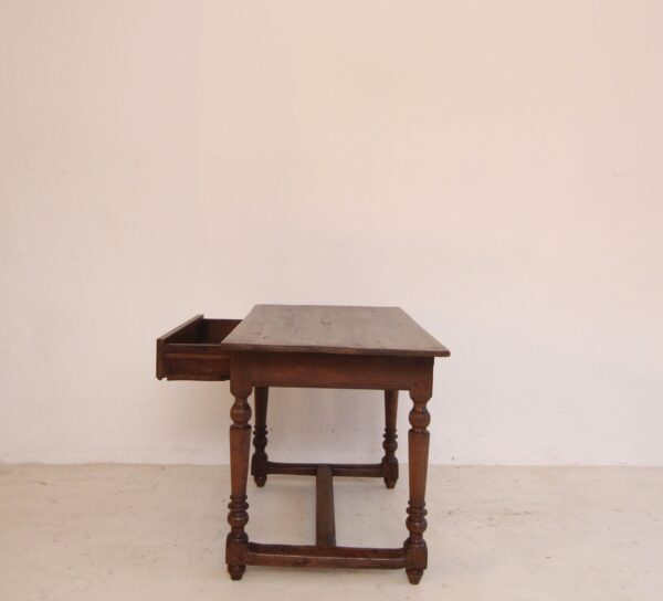 19th Century Rustic Oak Side Table or Serving Table – Bild 22