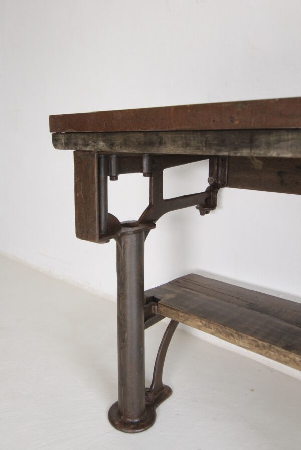 Early 20th Century Cast Iron and Wood Console Work Table – Bild 27