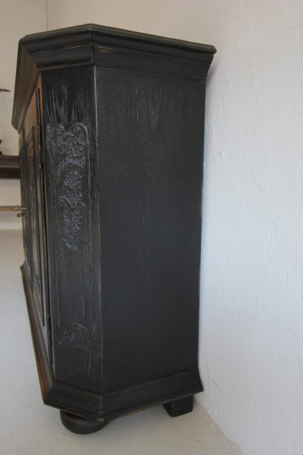 Ebonized German Oak Sideboard or Buffet from around 1800 – Bild 14