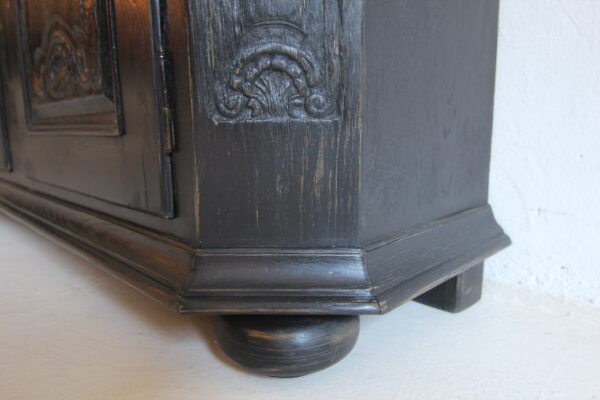 Ebonized German Oak Sideboard or Buffet from around 1800 – Bild 15