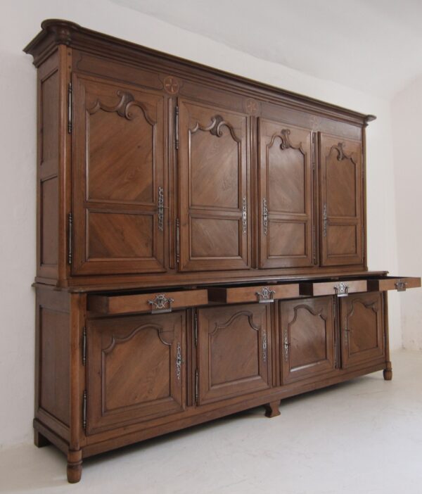 Large 19th Century French Buffet Cabinet or Cupboard – Bild 40