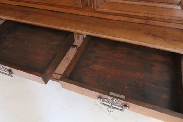 Large 19th Century French Buffet Cabinet or Cupboard – Bild 43