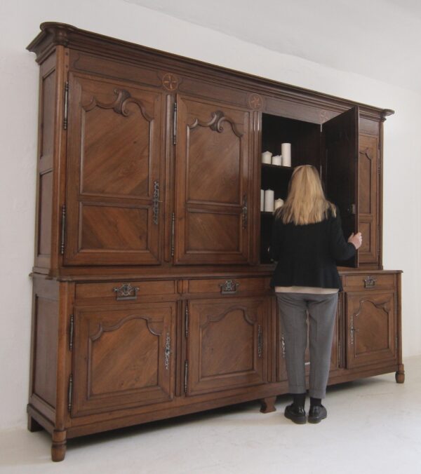 Large 19th Century French Buffet Cabinet or Cupboard – Bild 4