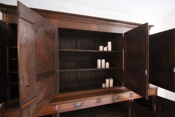 Large 19th Century French Buffet Cabinet or Cupboard – Bild 46
