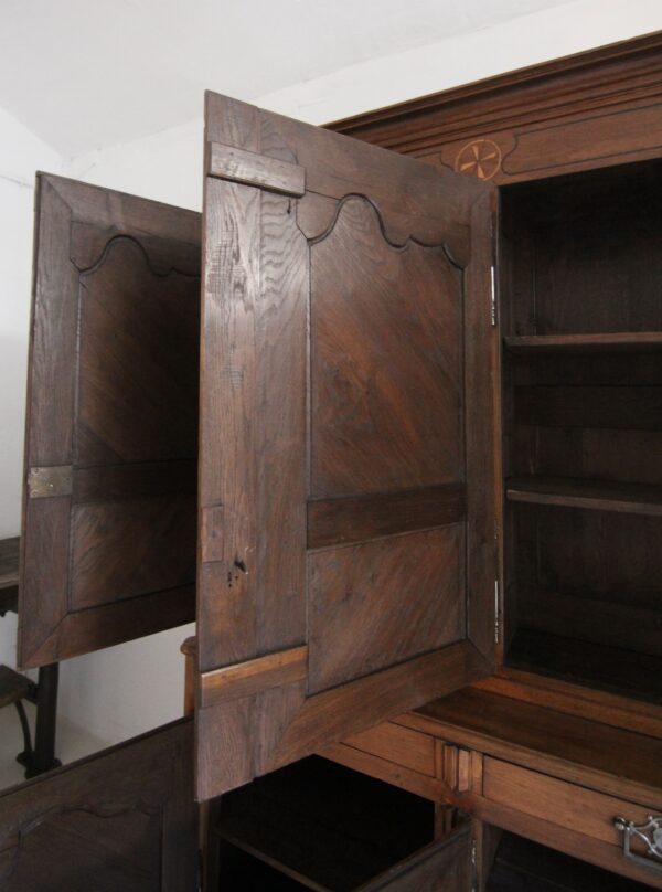 Large 19th Century French Buffet Cabinet or Cupboard – Bild 47