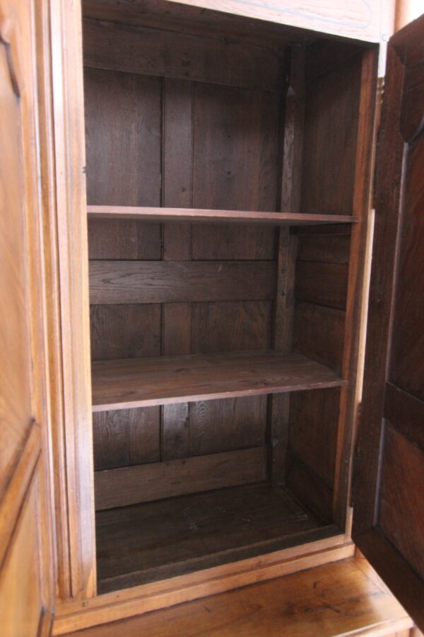 Large 19th Century French Buffet Cabinet or Cupboard – Bild 51