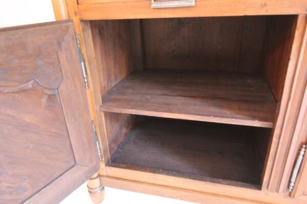 Large 19th Century French Buffet Cabinet or Cupboard – Bild 55