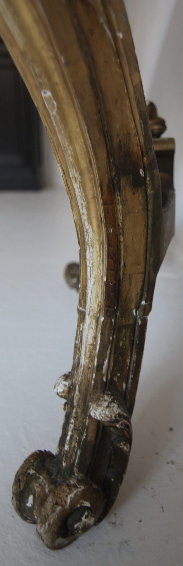 19th Century Louis XV Style Carved Giltwood Console Table with Marble Top – Bild 30